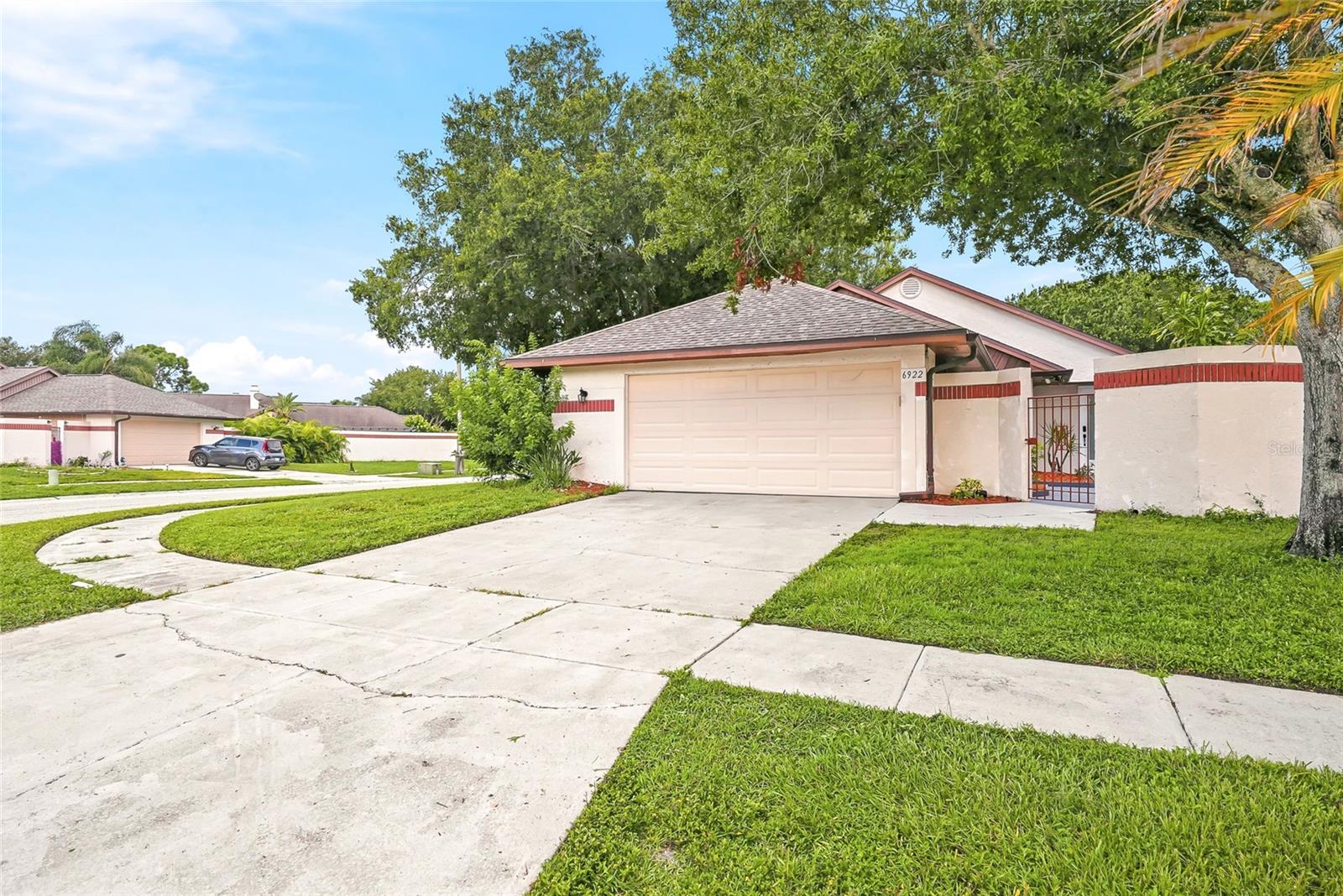 6922 Silvermill Dr, Tampa, FL 33635