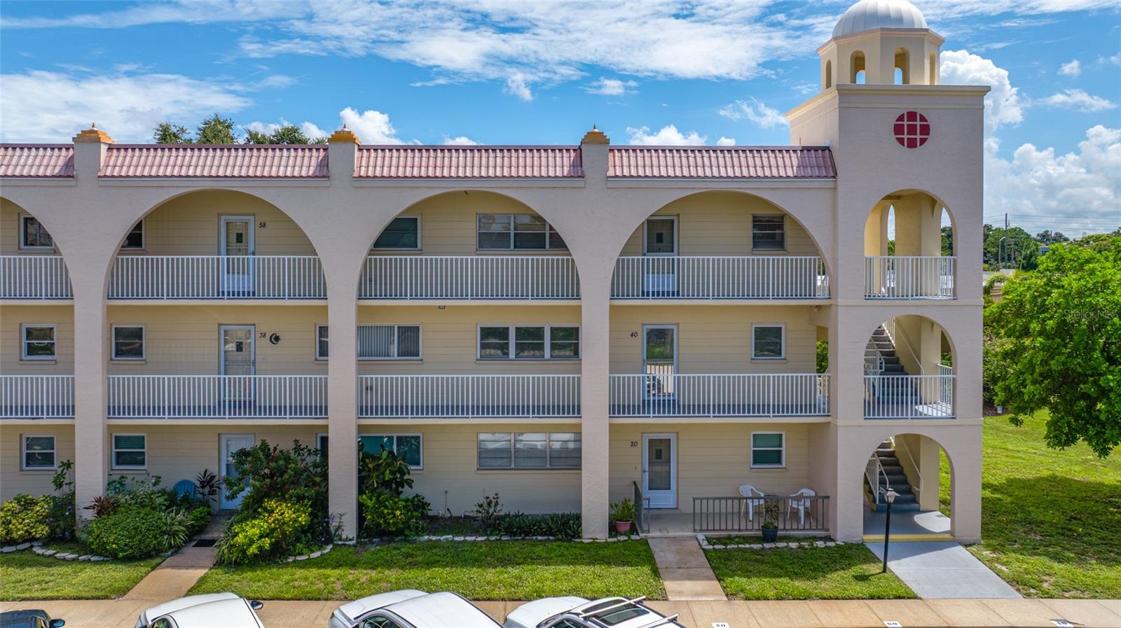 2258 World Parkway Blvd W #40, Clearwater, FL 33763