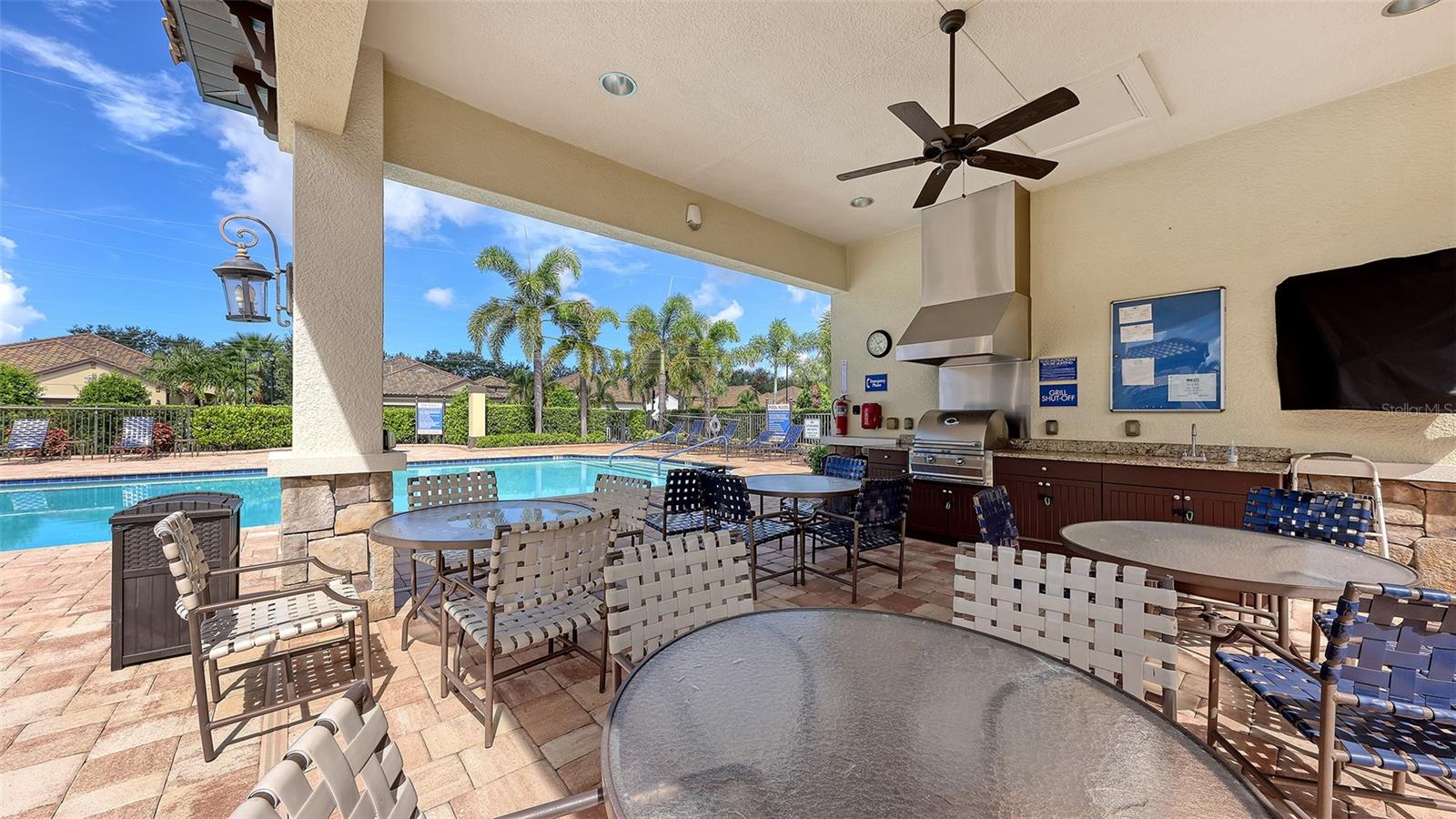 6423 Positano Ct, Sarasota, FL 34243