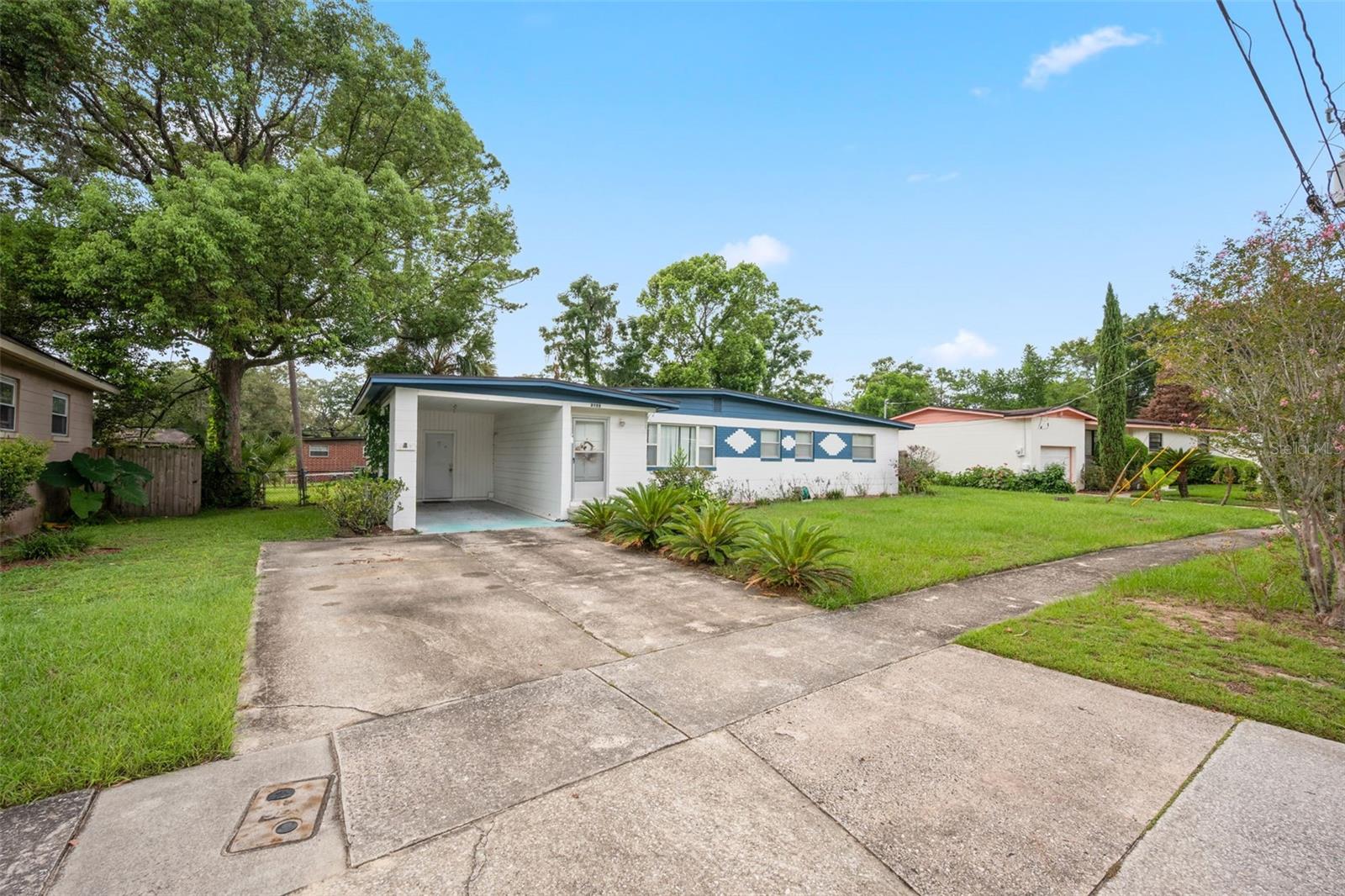 3722 Hoover Ln, Jacksonville, FL 32277
