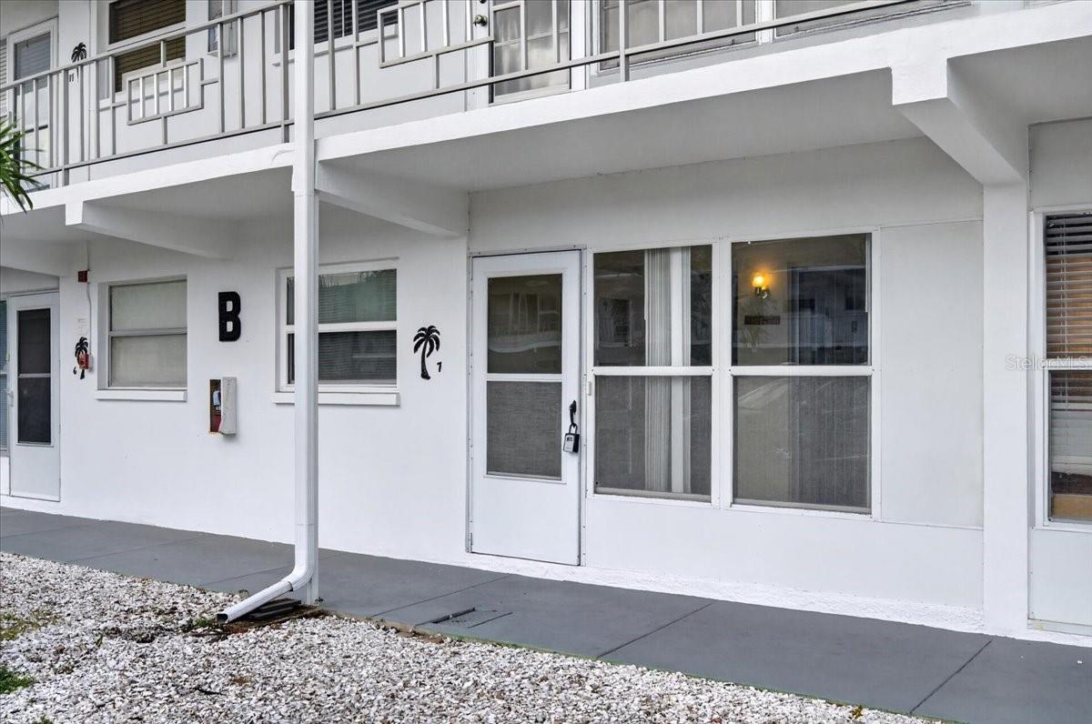 1221 Drew St #B7, Clearwater, FL 33755