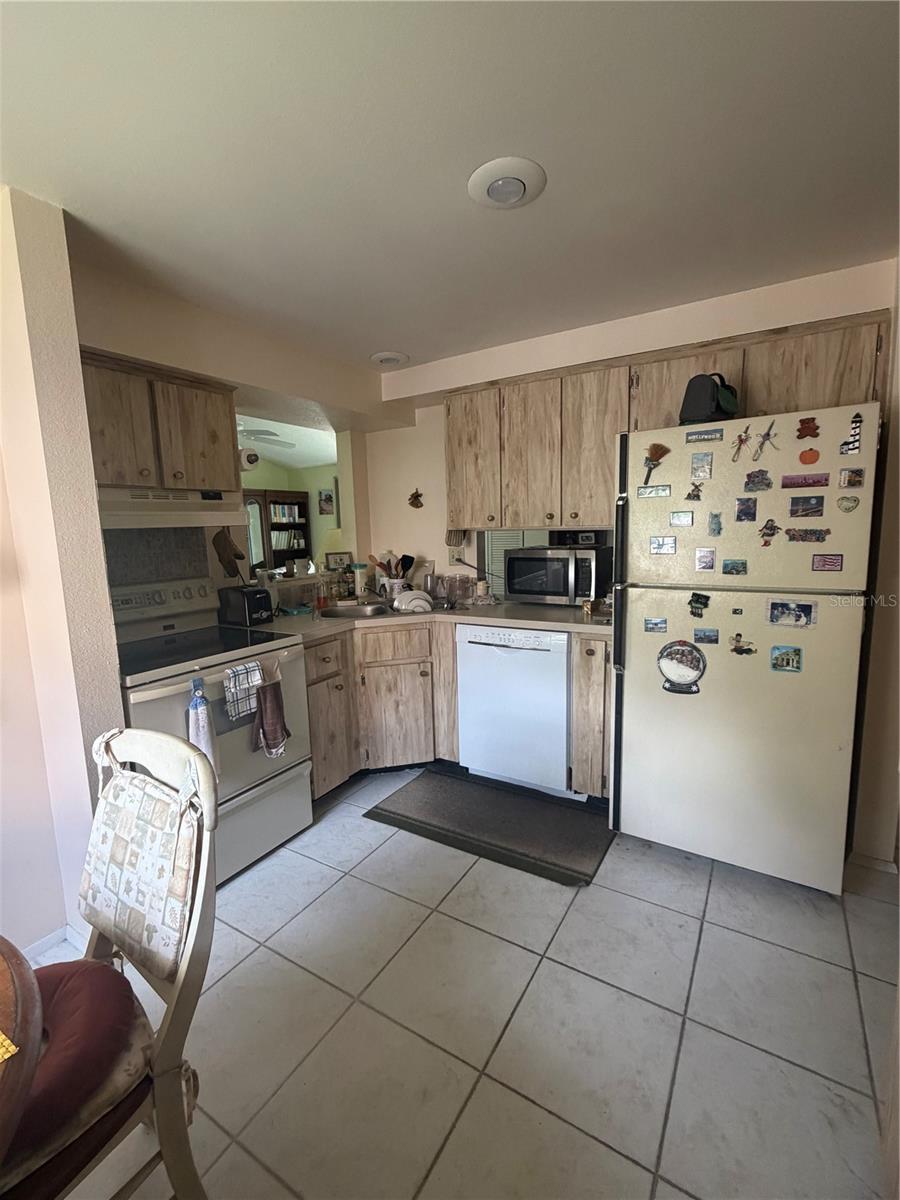6557 Creekview Ter N, Pinellas Park, FL 33781