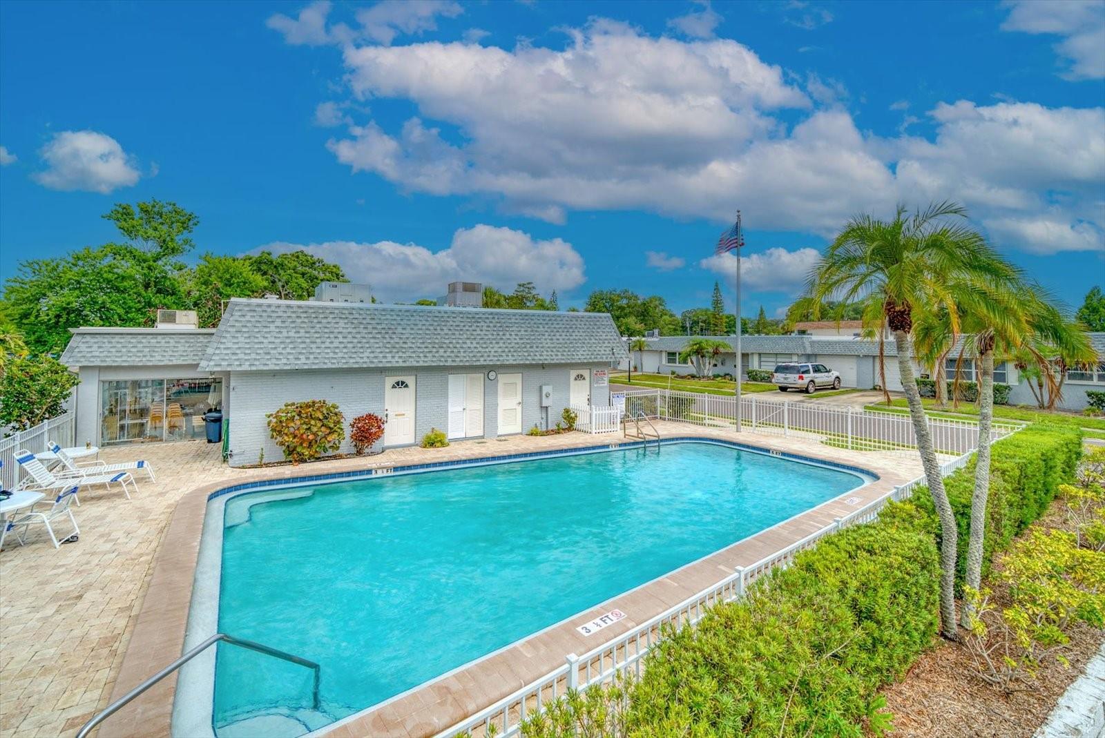 403 Mindy Dr, Largo, FL 33771