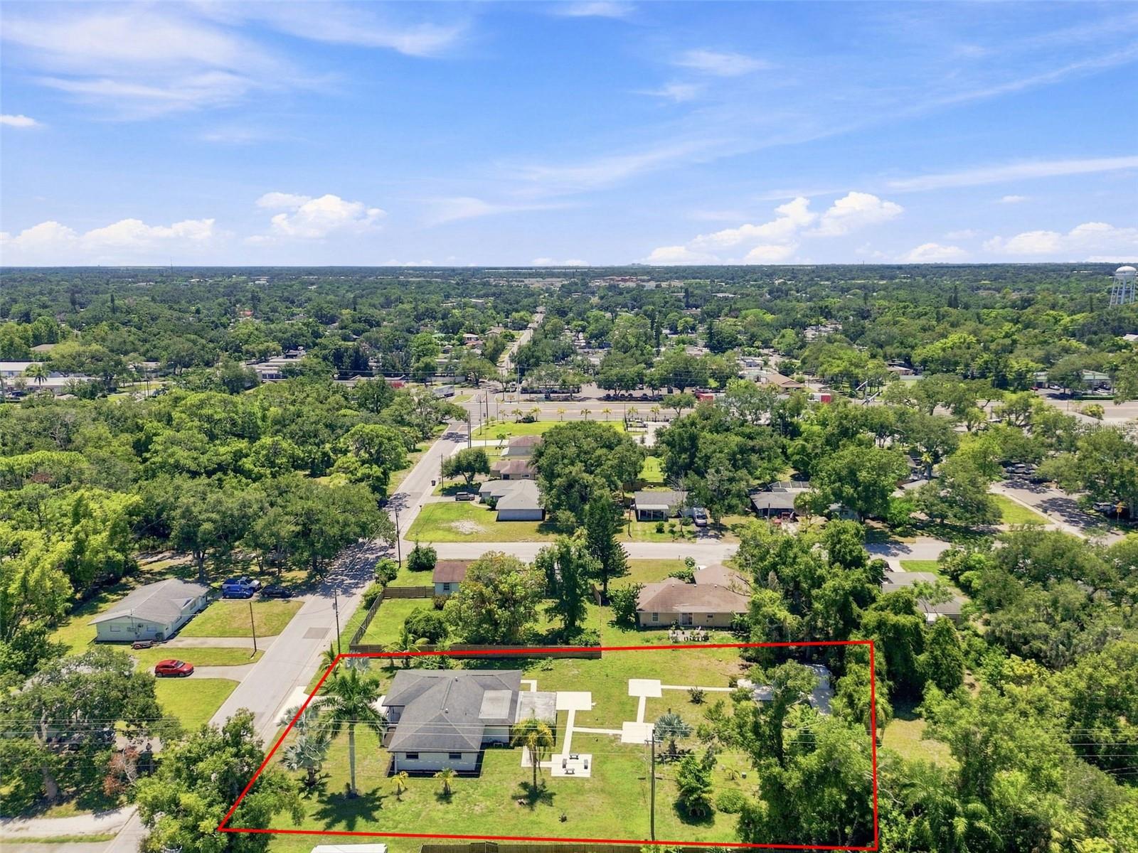 216 23rd St E, Bradenton, FL 34208