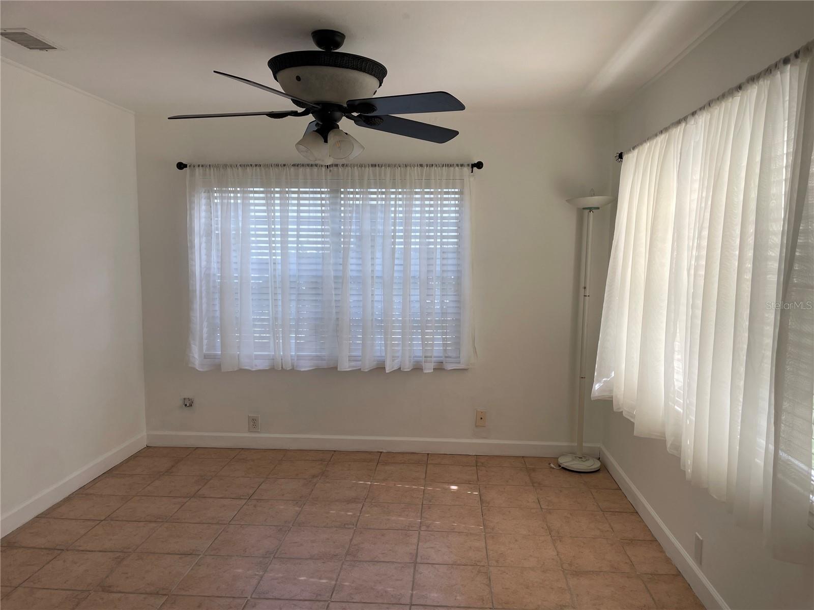 10206 N 24th St, Tampa, FL 33612