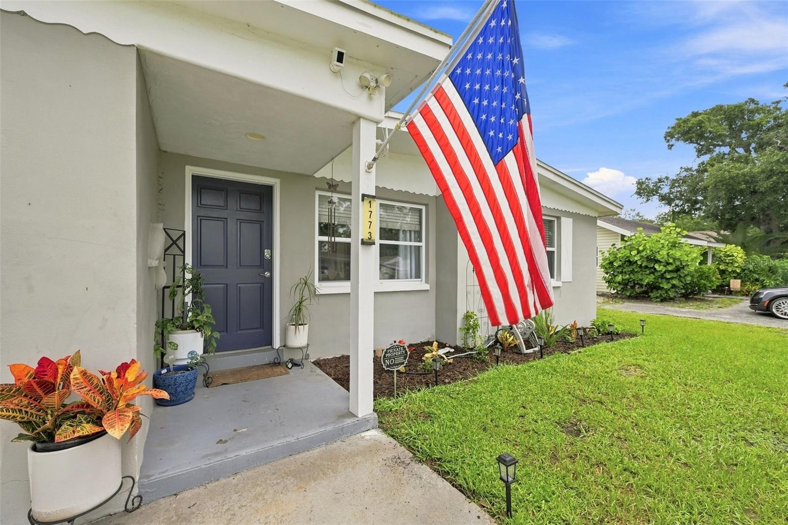 1773 Ezelle Ave, Largo, FL 33770
