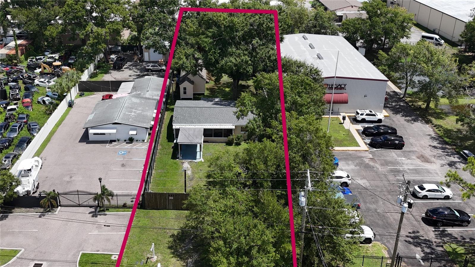 4617 N Clark Ave, Tampa, FL 33614