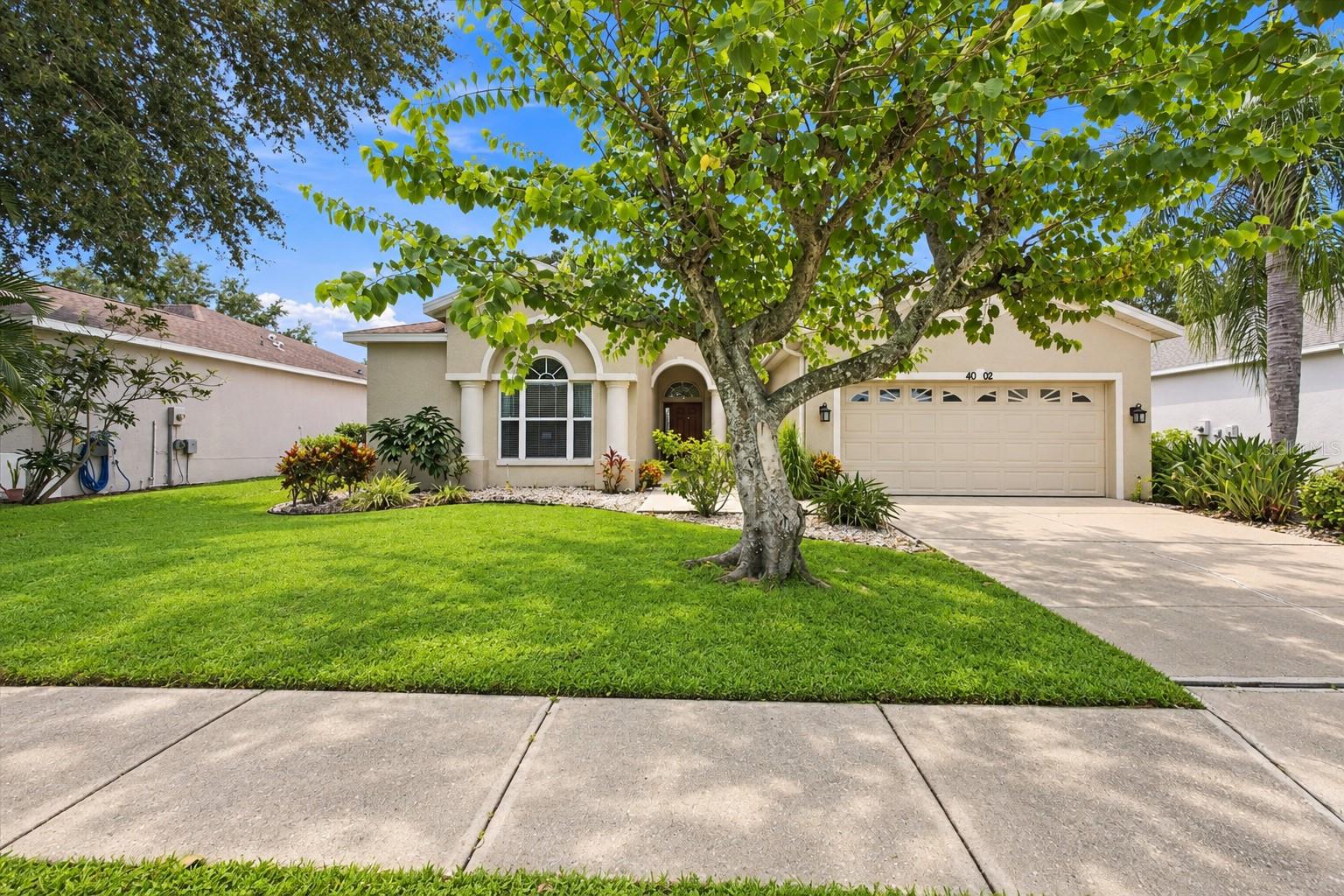 4002 2nd Dr Ne, Bradenton, FL 34208