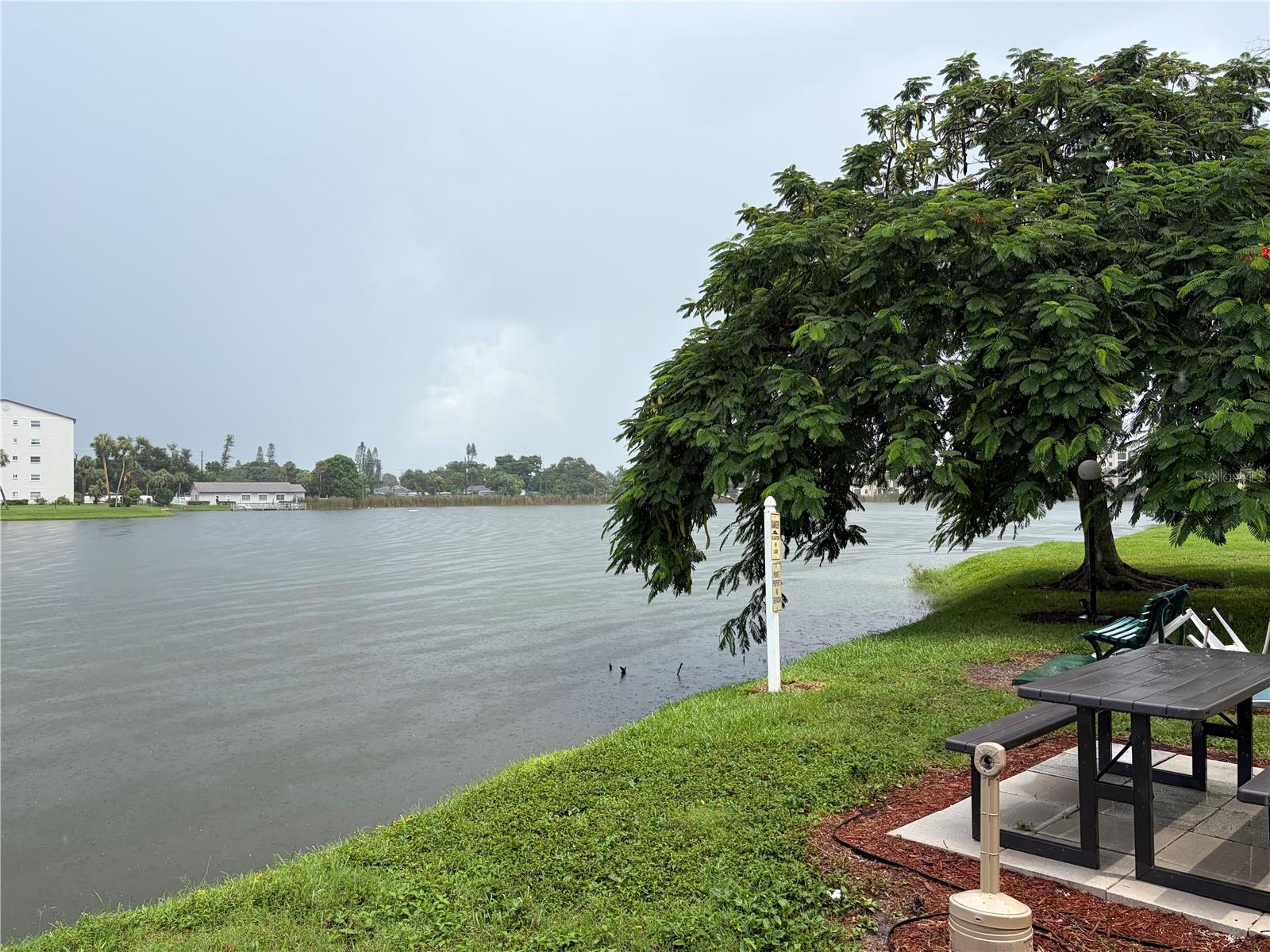 3753 Lake Bayshore Dr #305, Bradenton, FL 34205