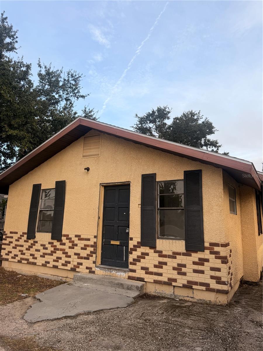 1110 Carlton St, Clearwater, FL 33755