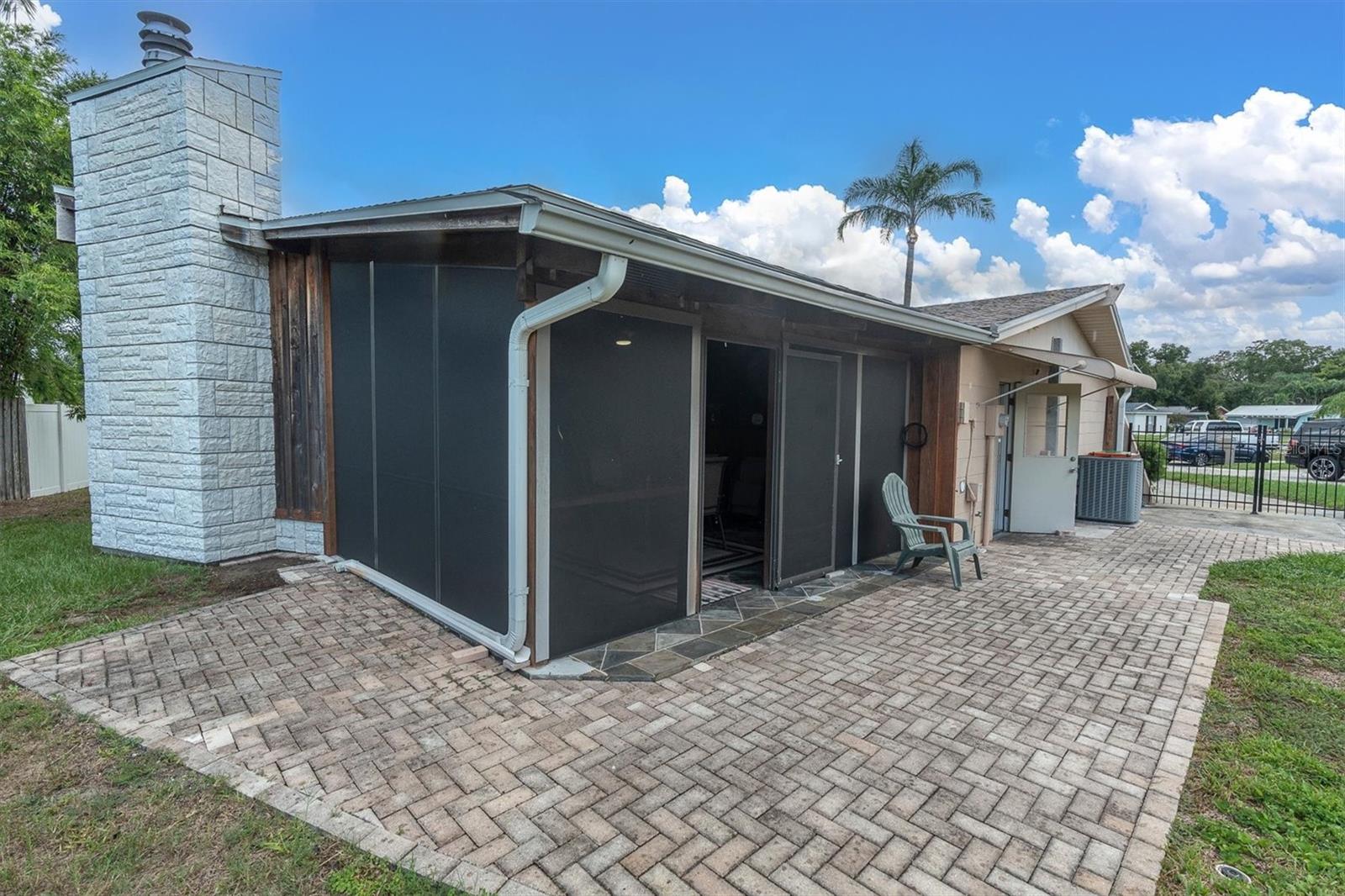 11982 Tangelo Ct, Seminole, FL 33772