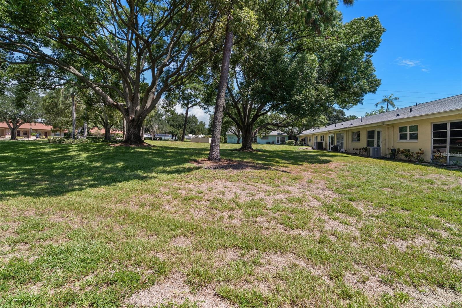 2465 Northside Dr #2303, Clearwater, FL 33761