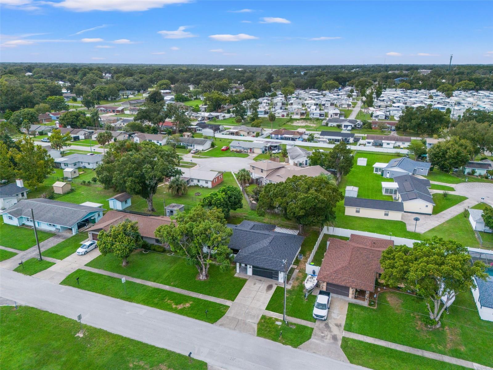 6111 18th St, Zephyrhills, FL 33542