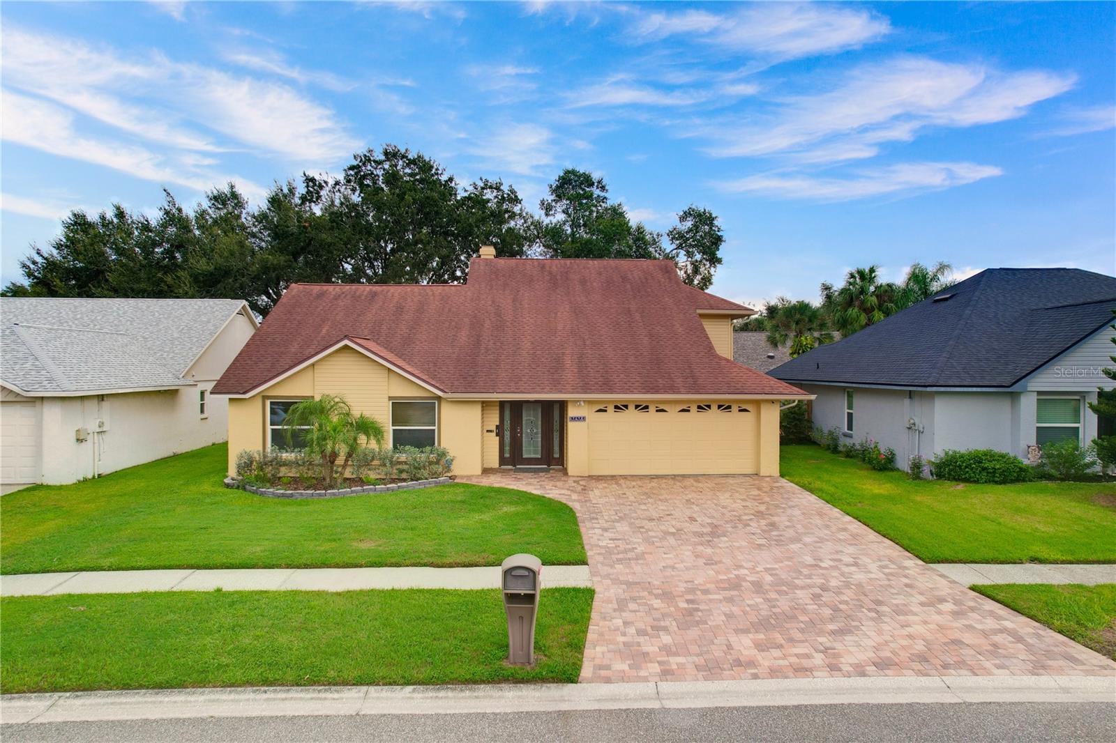 1418 Shell Flower Dr, Brandon, FL 33511