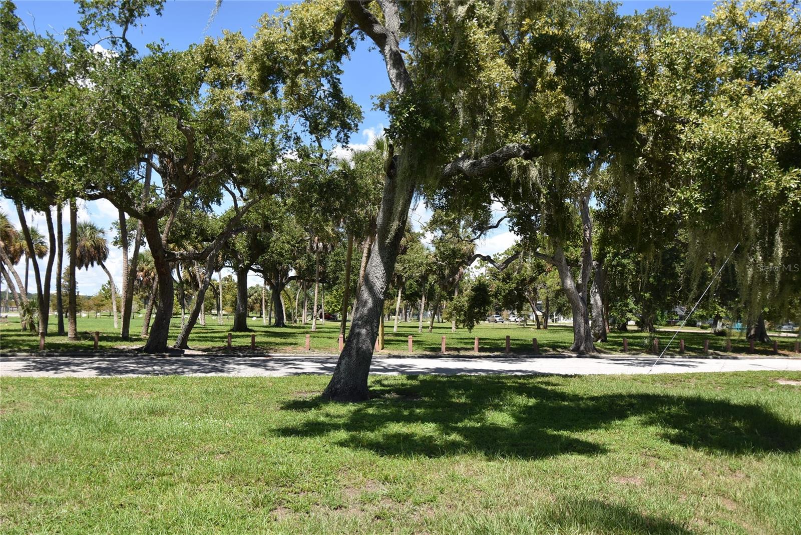 4027 7th St S, St Petersburg, FL 33705