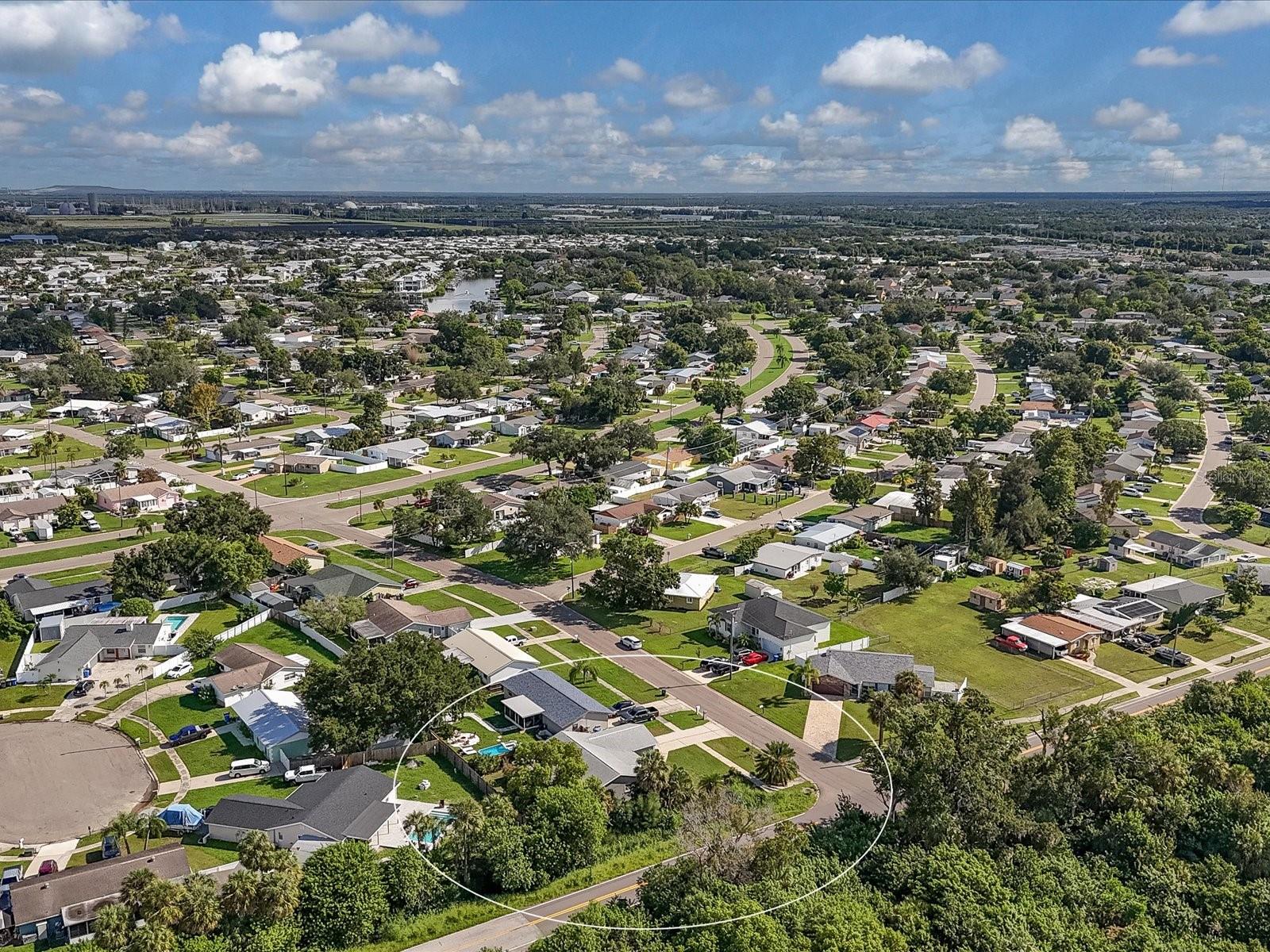 6002 Firefly Ln, Apollo Beach, FL 33572
