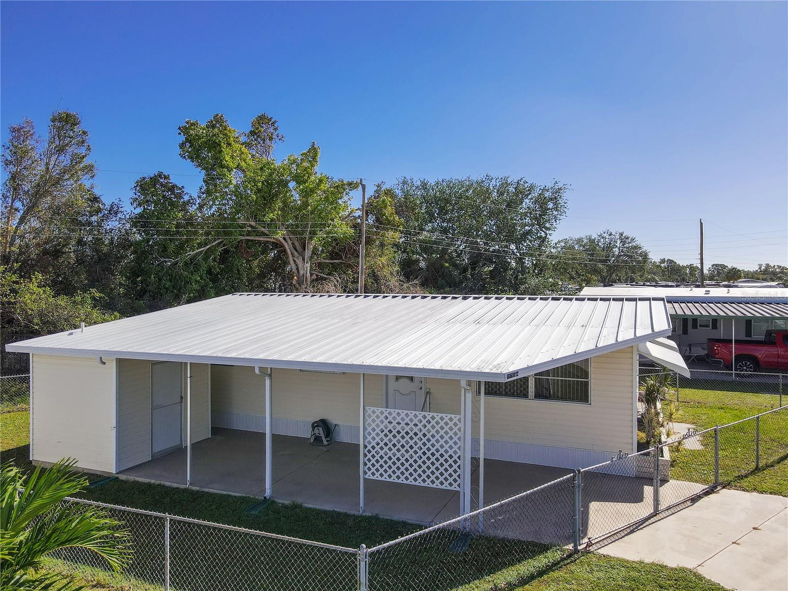 6609 New Jersey St, Bradenton, FL 34207
