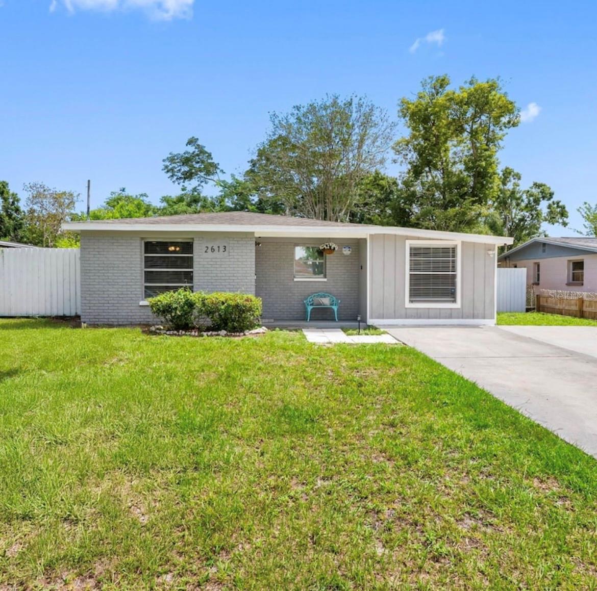 2613 E 111th Ave, Tampa, FL 33612