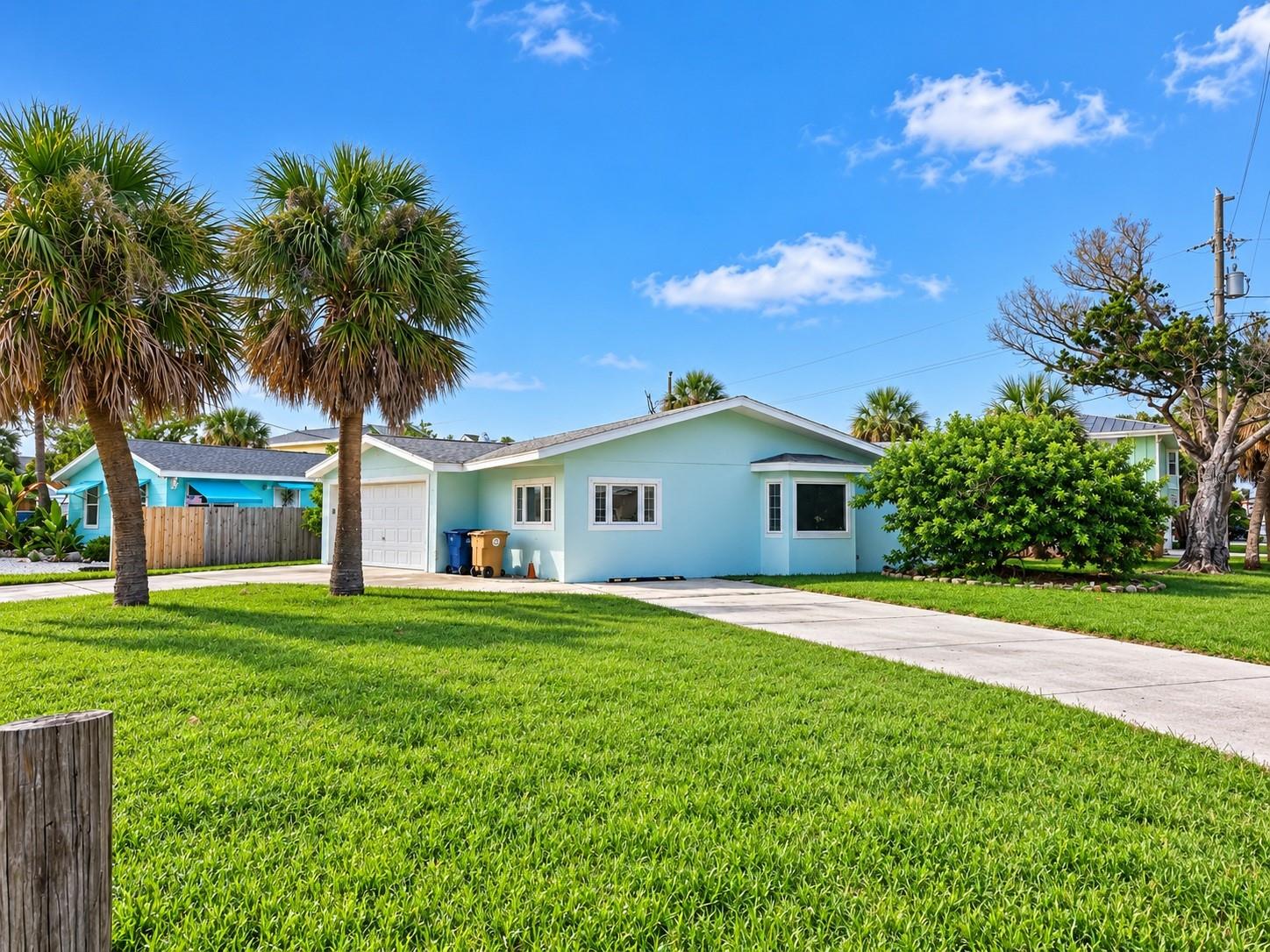 13401 1st St E, Madeira Beach, FL 33708