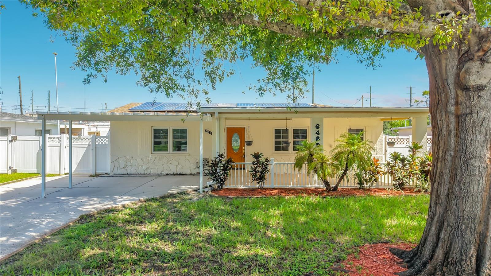 6489 34th Ter N, St Petersburg, FL 33710