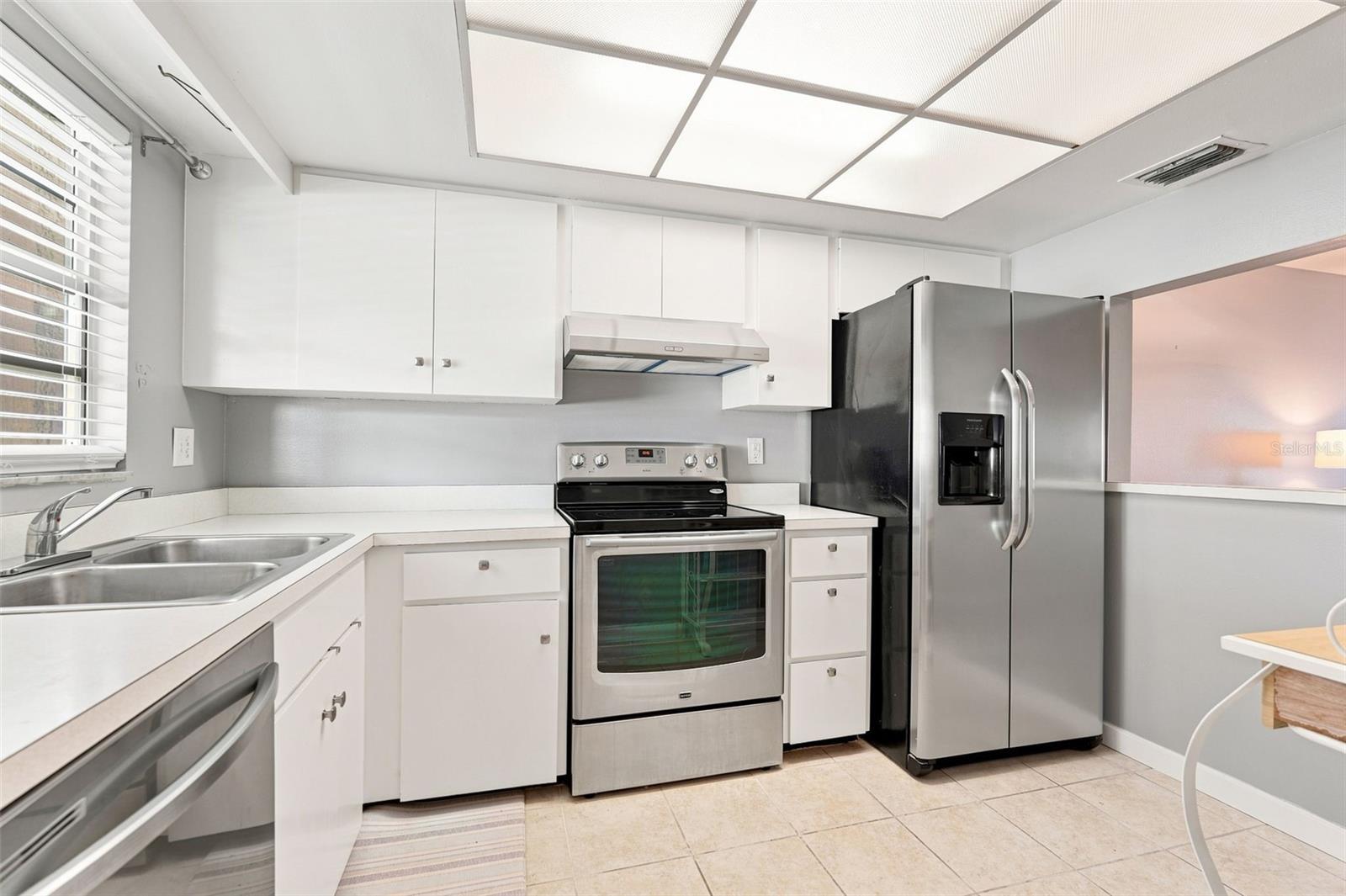 605 Orlando Ave #605, Bradenton, FL 34207