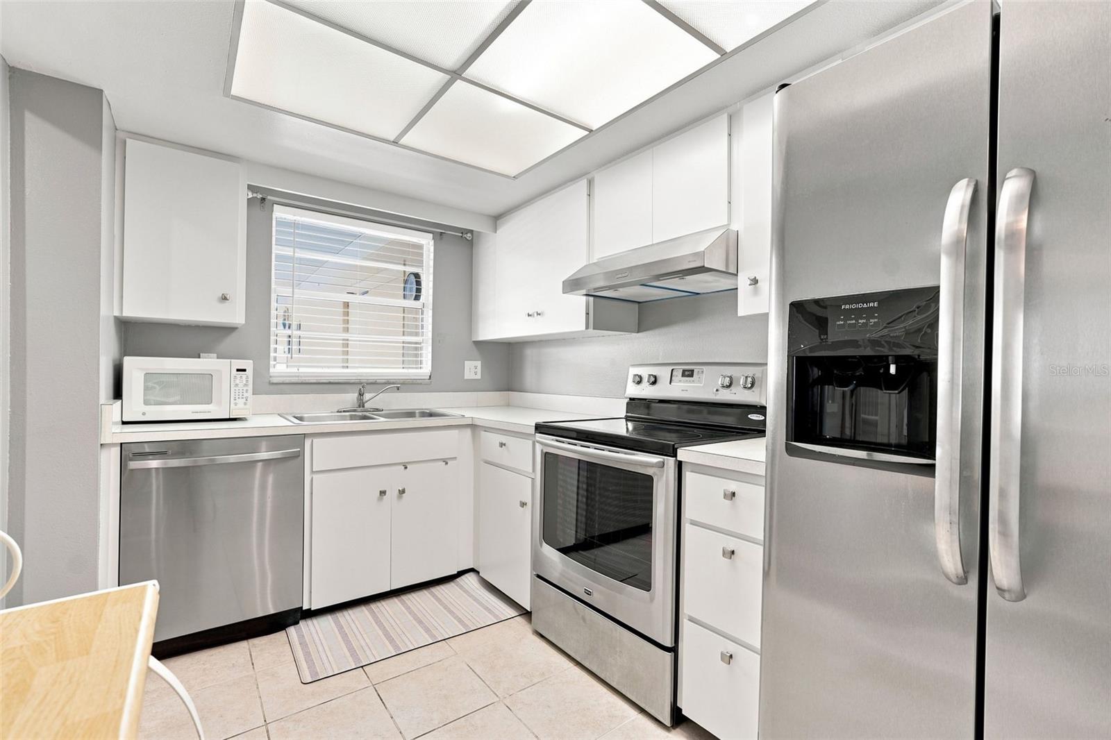 605 Orlando Ave #605, Bradenton, FL 34207