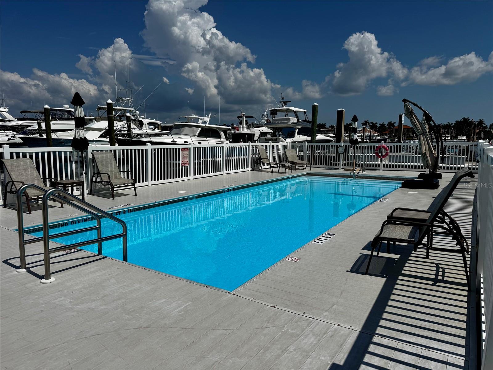 102 Riviera Dunes Way #N-13, Palmetto, FL 34221