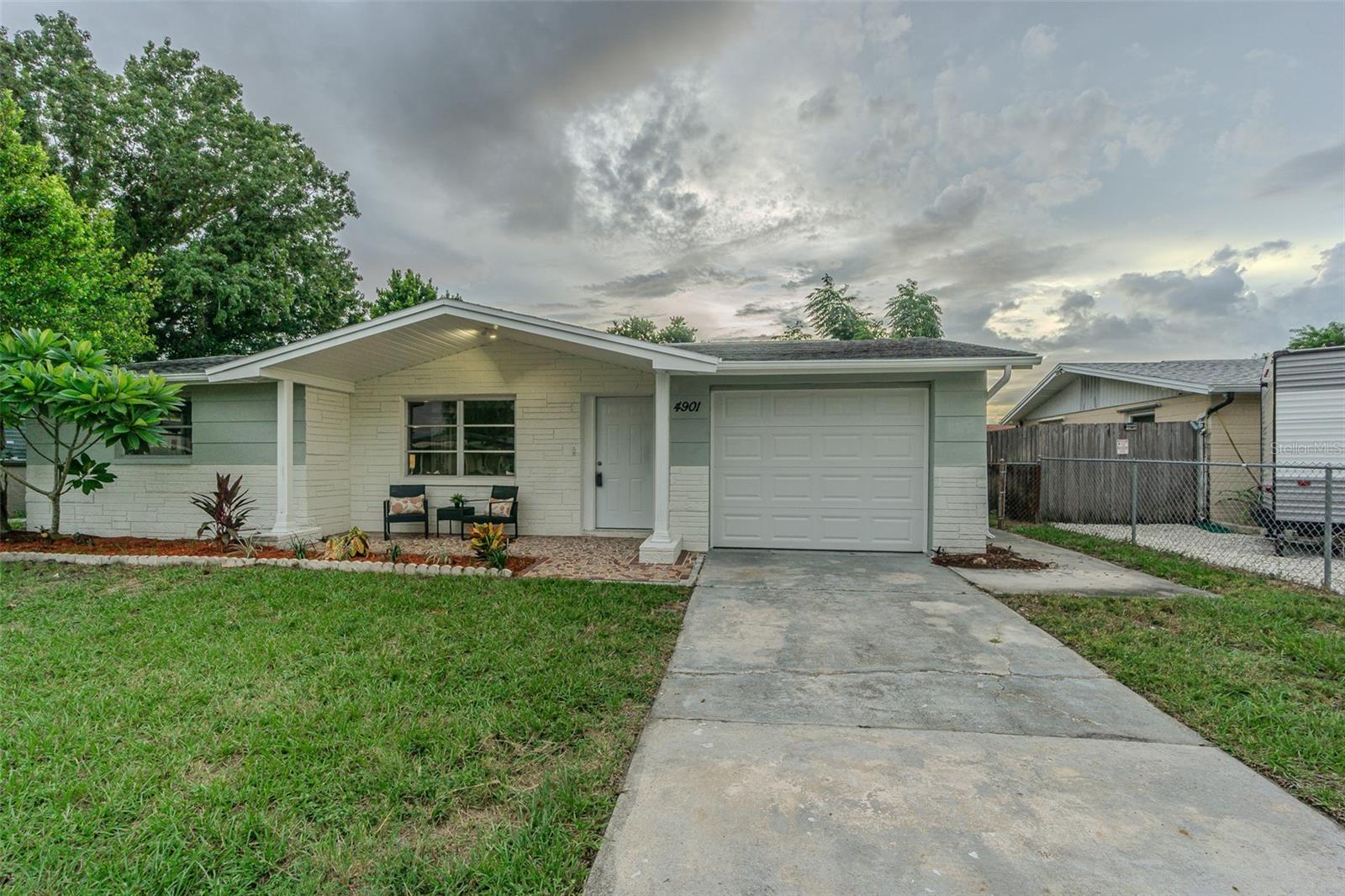 4901 Daphne St, New Port Richey, FL 34652