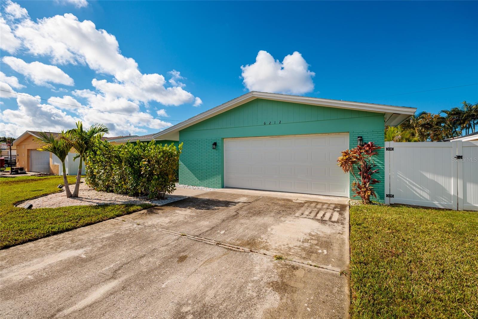 6212 34th Ave N, St Petersburg, FL 33710