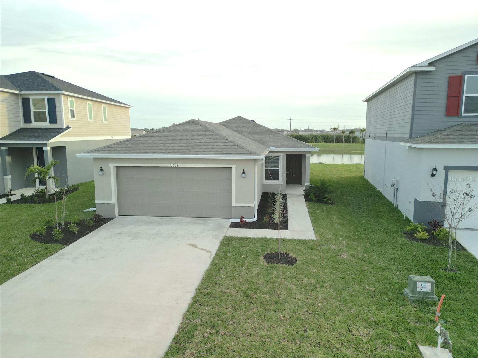 9532 Sandy Bluffs Cir, Parrish, FL 34219