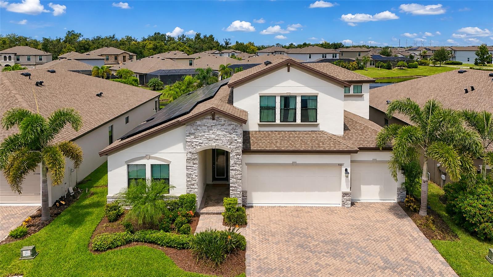9211 Isabella Cir, Parrish, FL 34219