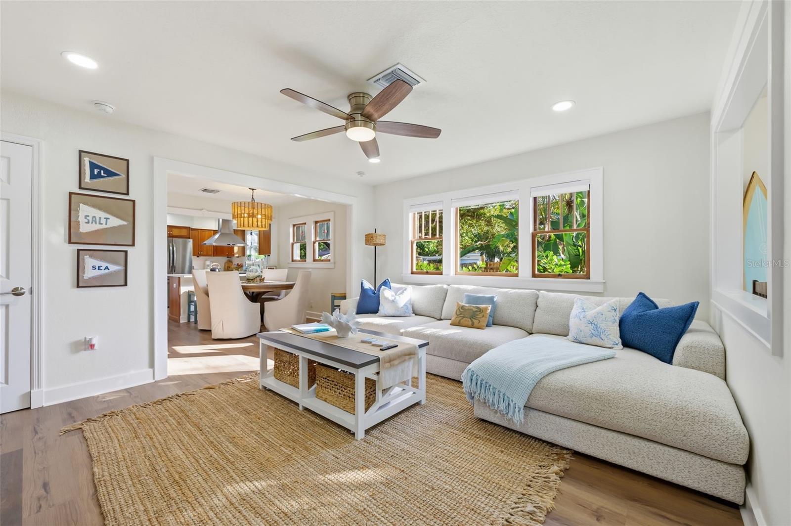 400 4th Ave NW, Largo, FL 33770