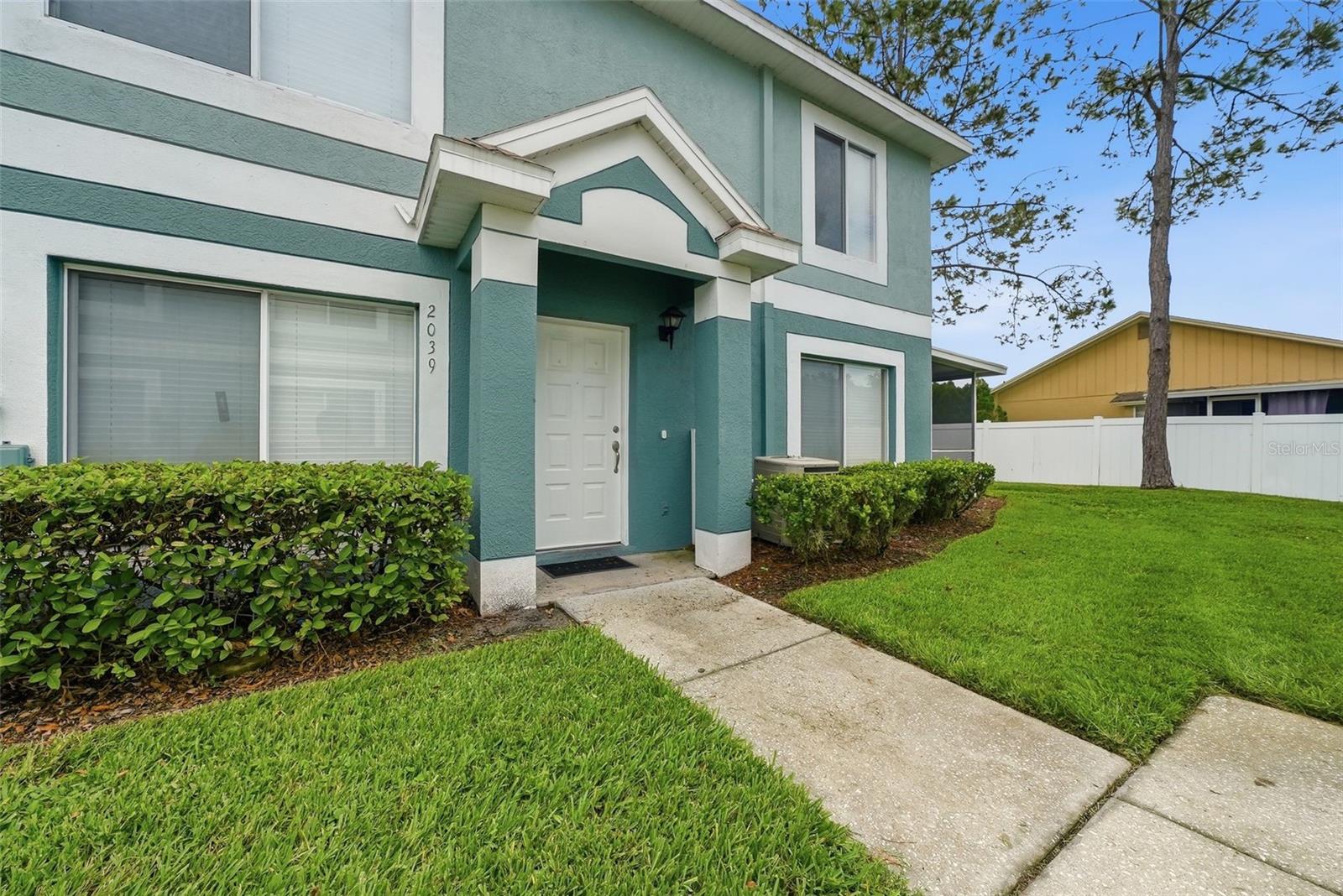 2039 Fluorshire Dr, Brandon, FL 33511