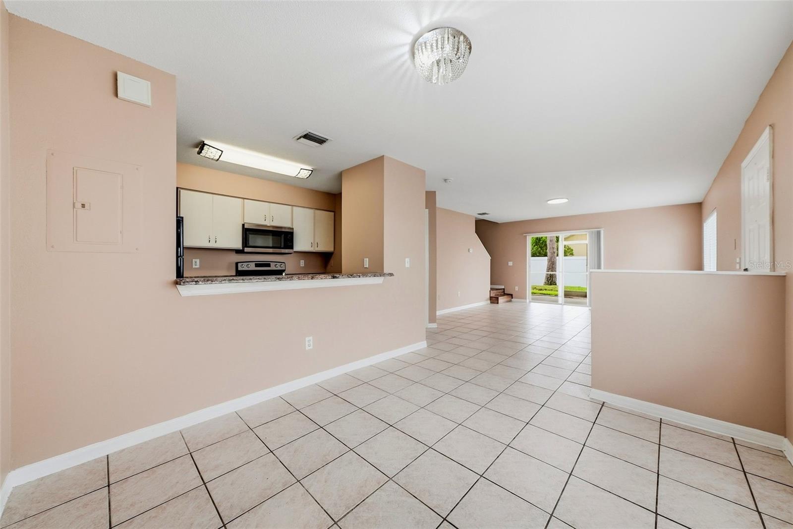 2039 Fluorshire Dr, Brandon, FL 33511