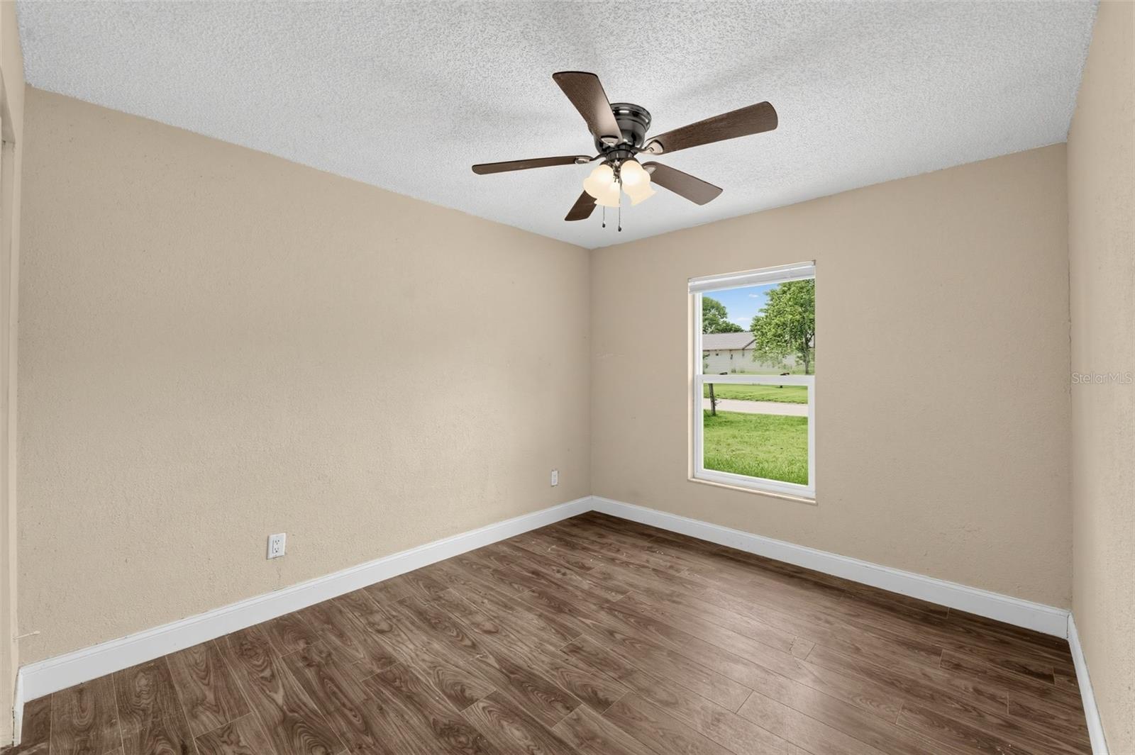 14632 State St, Dade City, FL 33523