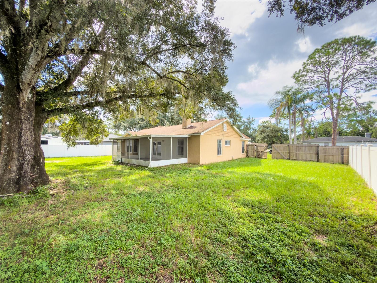 23437 Shining Star Dr, Land O Lakes, FL 34639