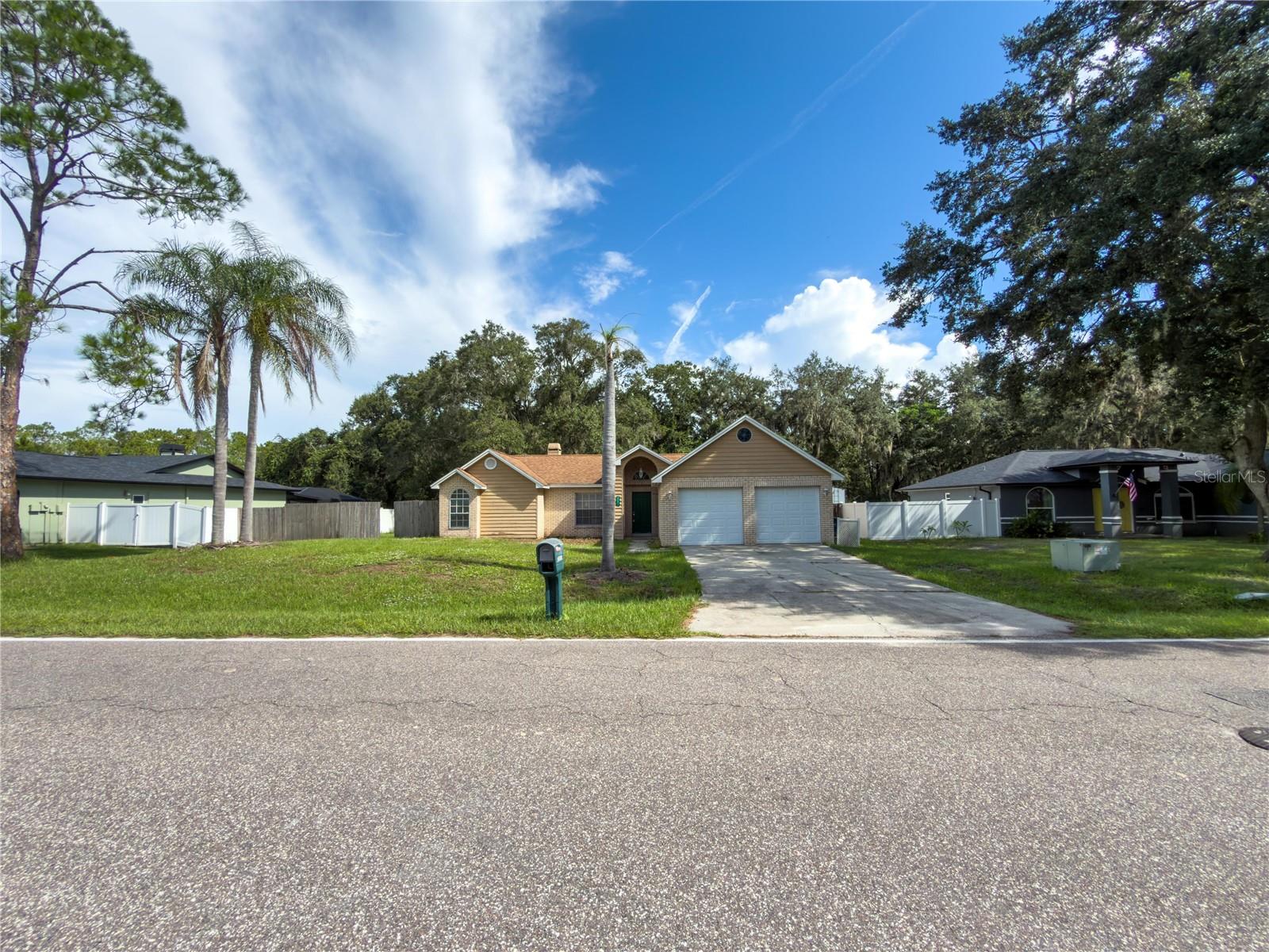 23437 Shining Star Dr, Land O Lakes, FL 34639