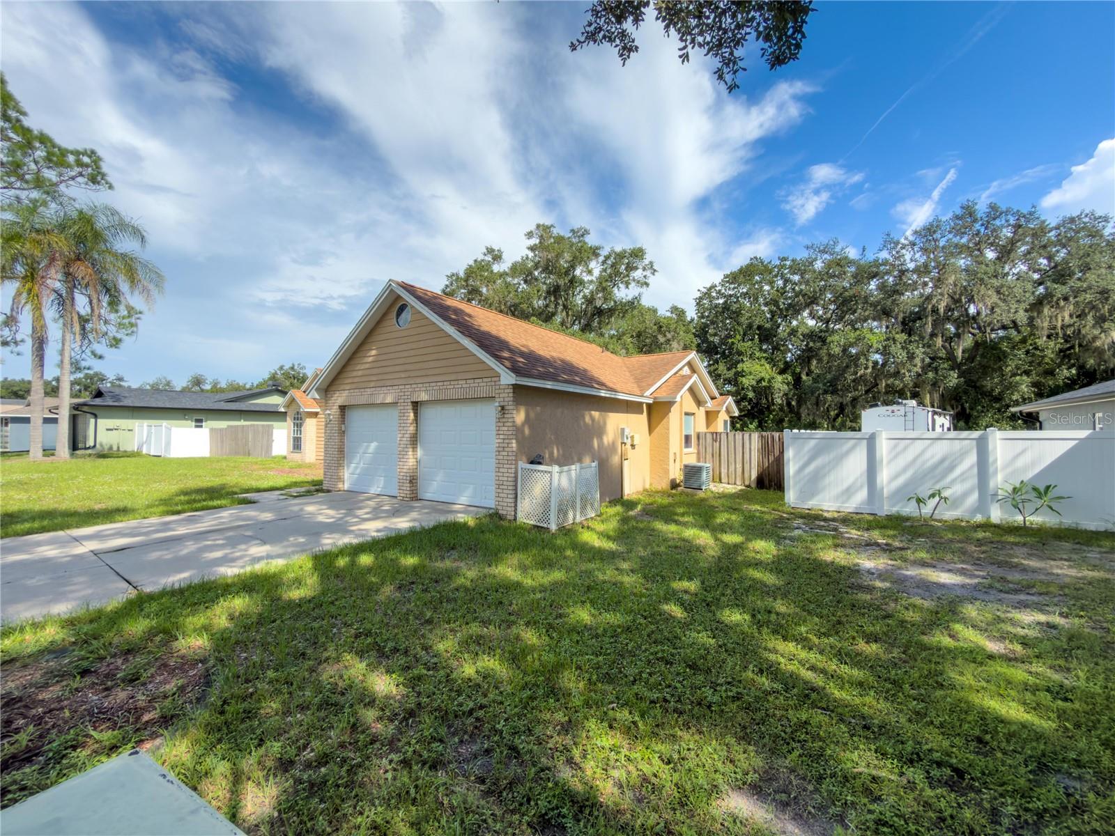 23437 Shining Star Dr, Land O Lakes, FL 34639