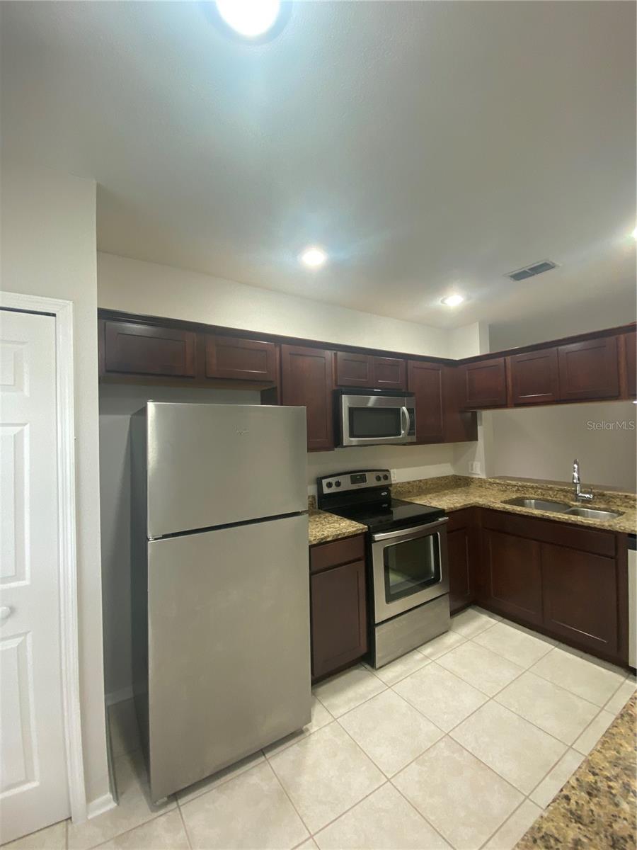 8547 Hunters Key Cir, Tampa, FL 33647