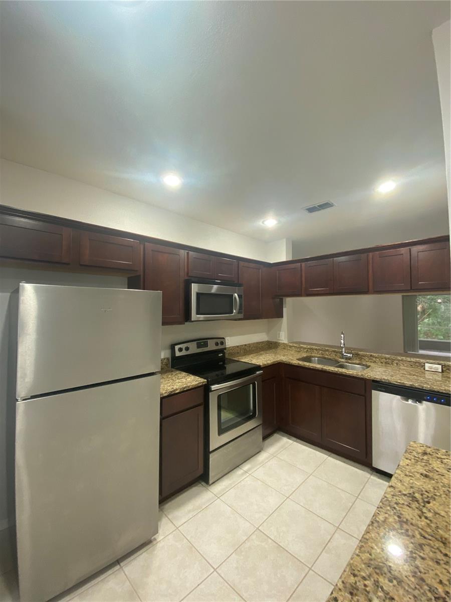 8547 Hunters Key Cir, Tampa, FL 33647