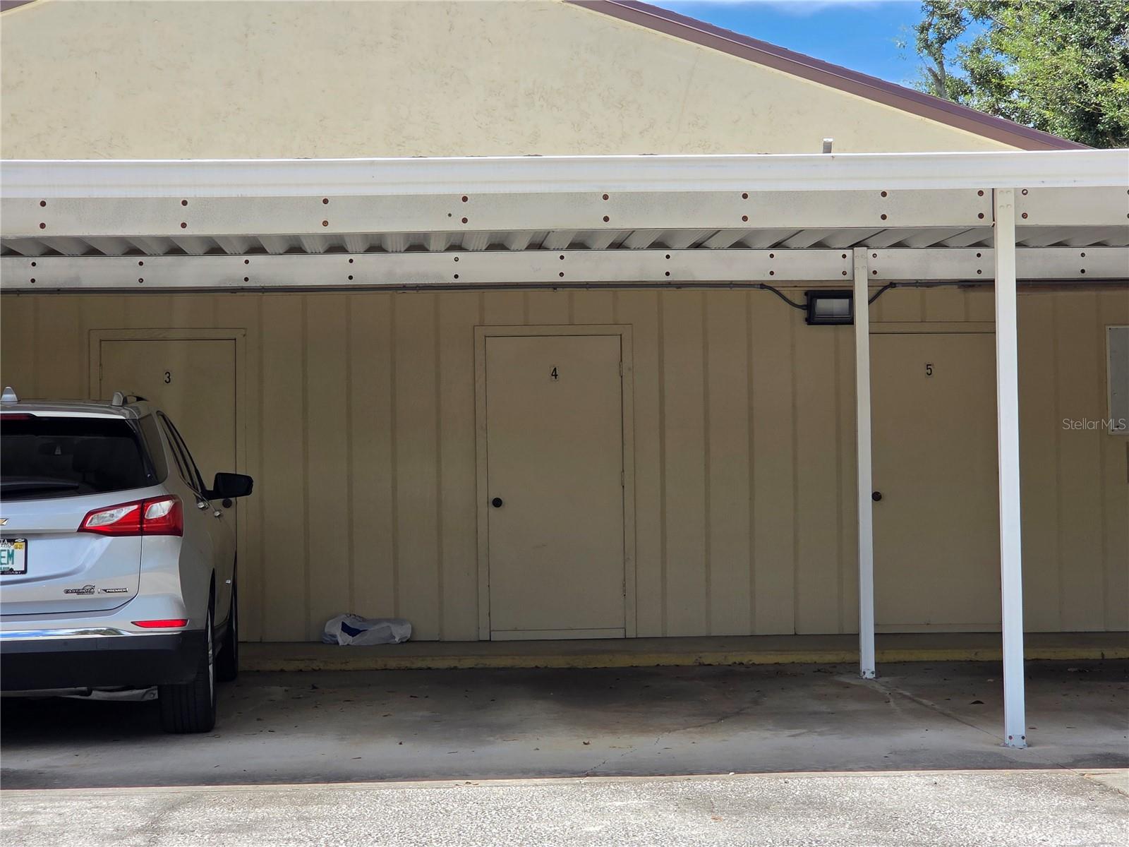 11231 Dollar Lake Dr #4, Port Richey, FL 34668