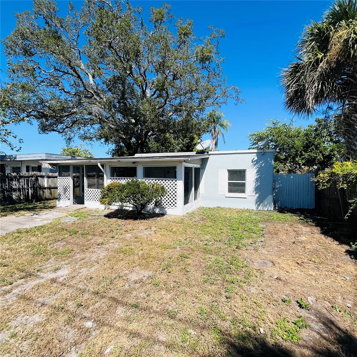 920 E Seneca Ave, Tampa, FL 33612