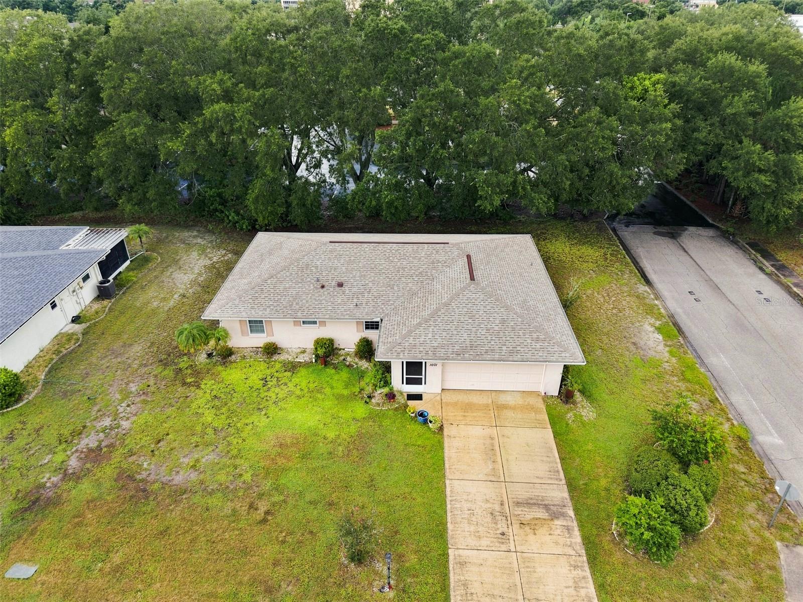 1601 New Bedford Dr, Sun City Center, FL 33573