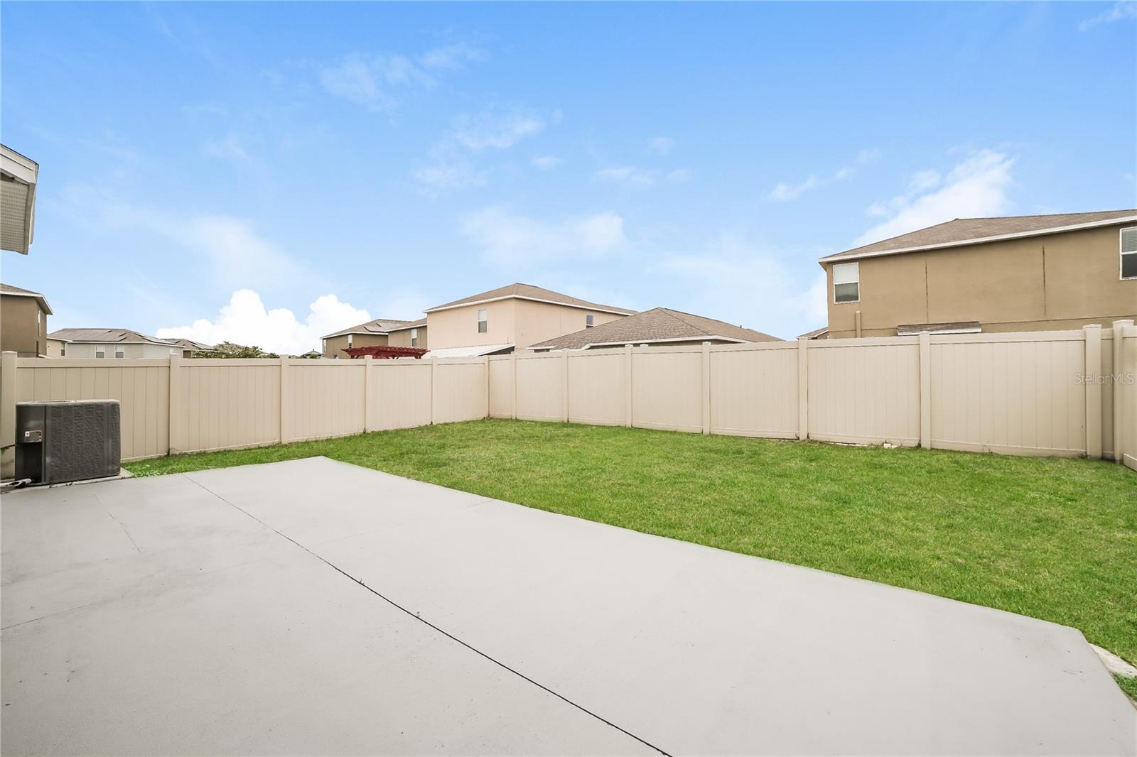 6530 Trent Creek Dr, Sun City Center, FL 33573