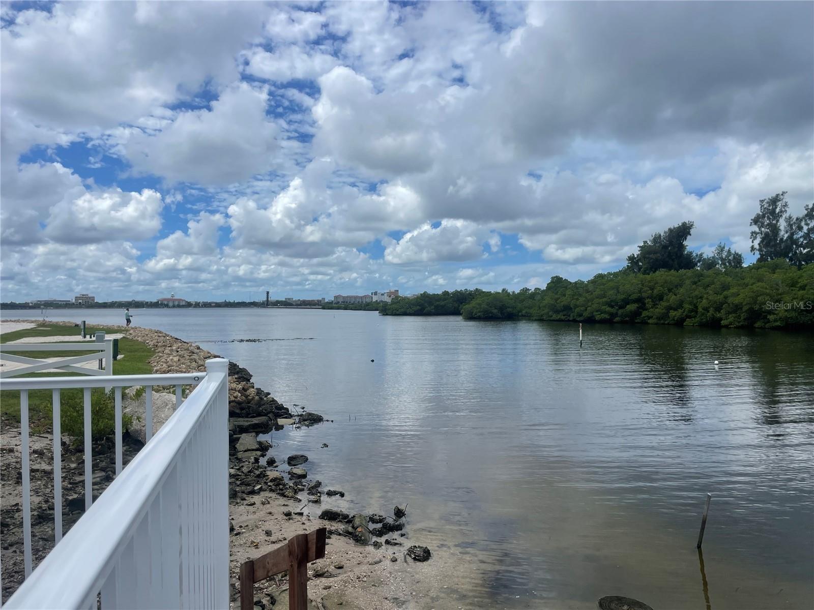 193 Jet Dr, Palmetto, FL 34221
