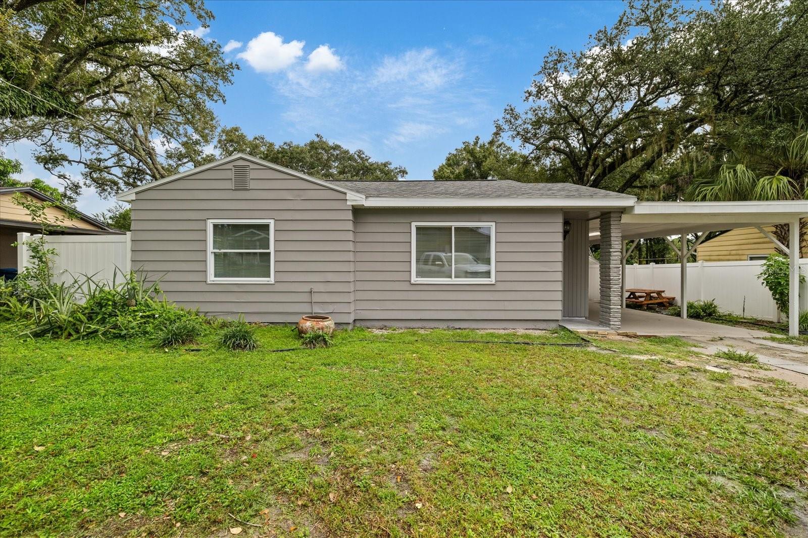 7710 N Darmouth Ave, Tampa, FL 33604