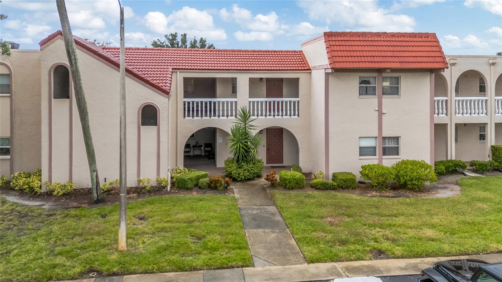 9700 Starkey Rd #113, Seminole, FL 33777