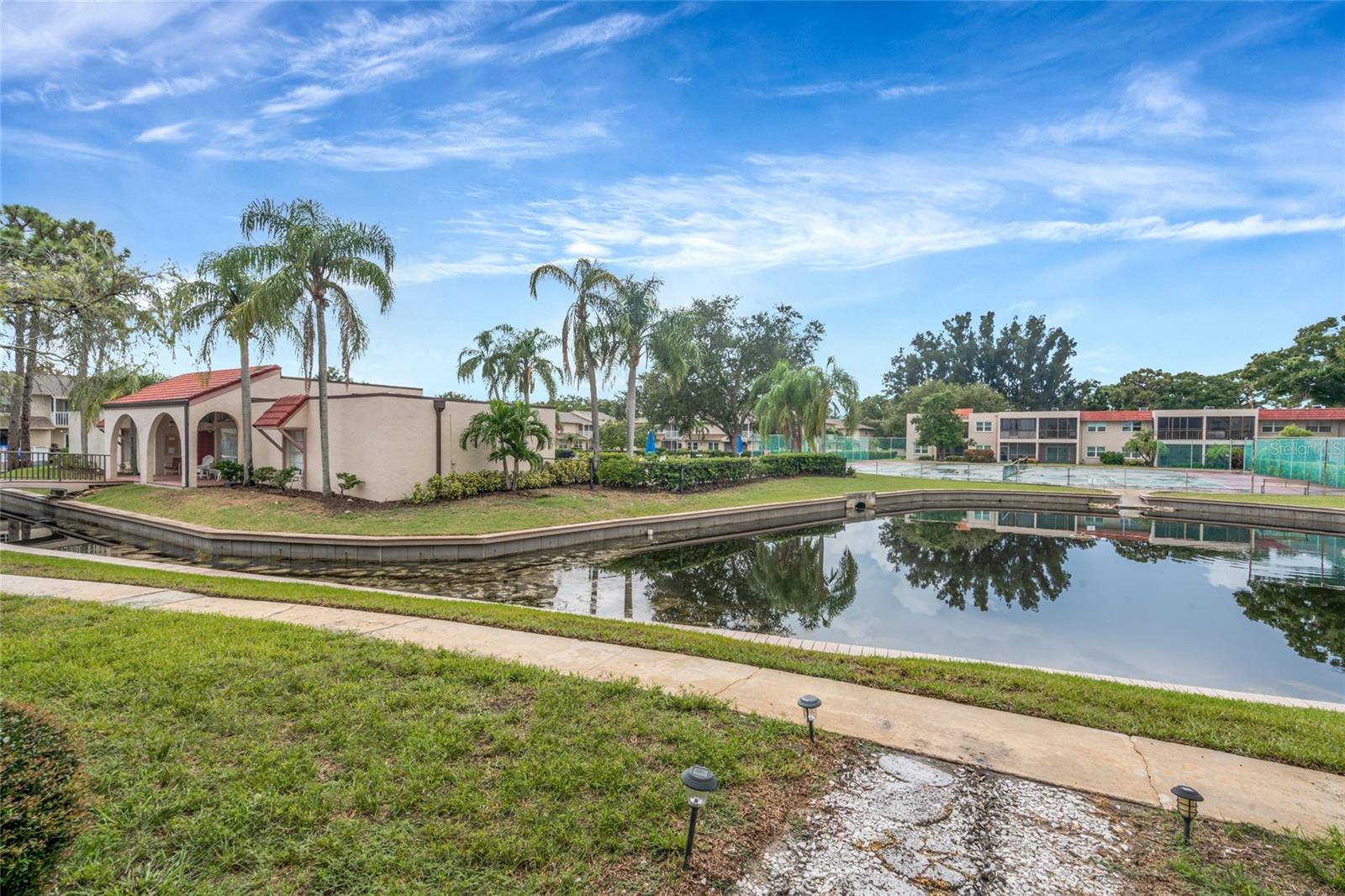 9700 Starkey Rd #113, Seminole, FL 33777
