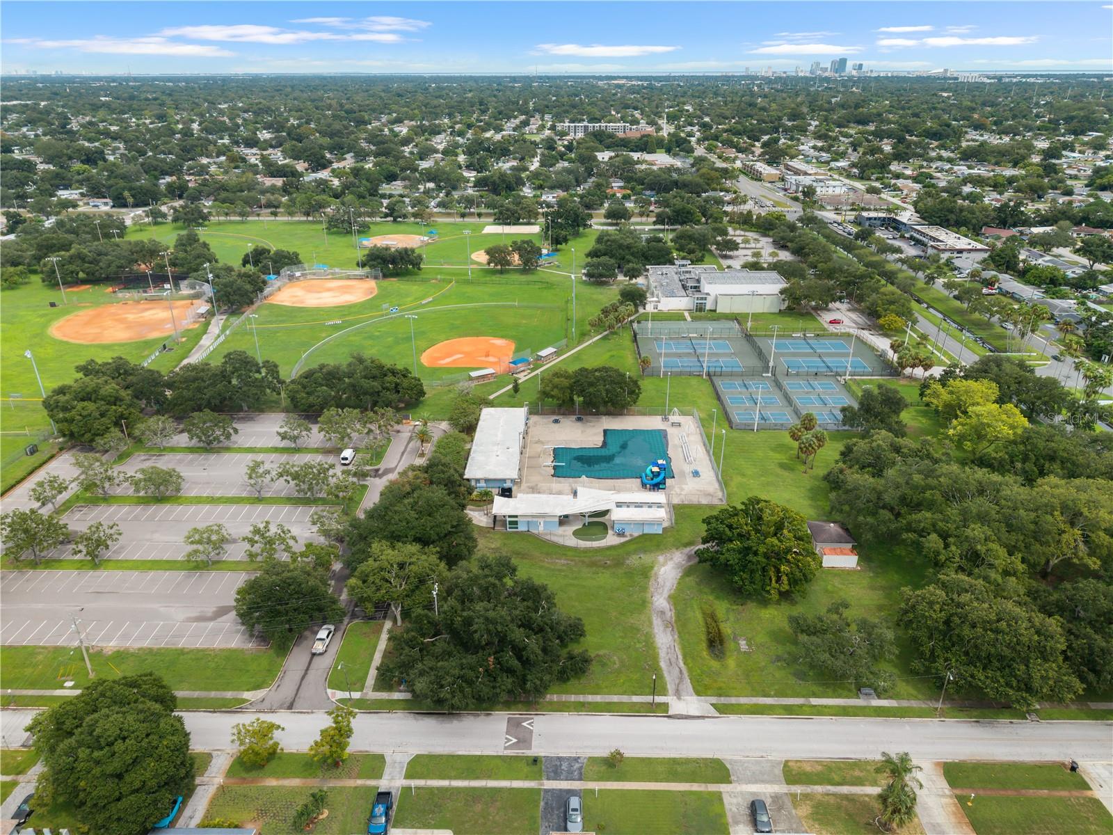 6164 23rd Ave N, St Petersburg, FL 33710