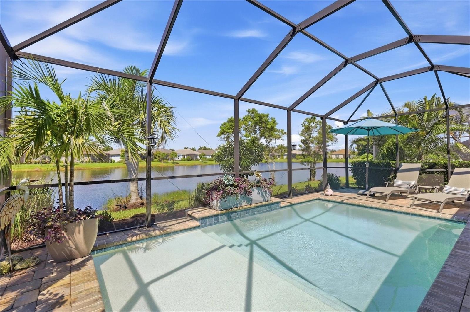 3720 Azurite Way, Bradenton, FL 34211